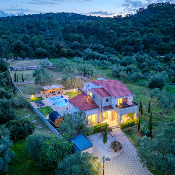 Villa Fure&scaron;ta, Villa Fure&scaron;ta na otoku Pa&scaron;manu Kraj